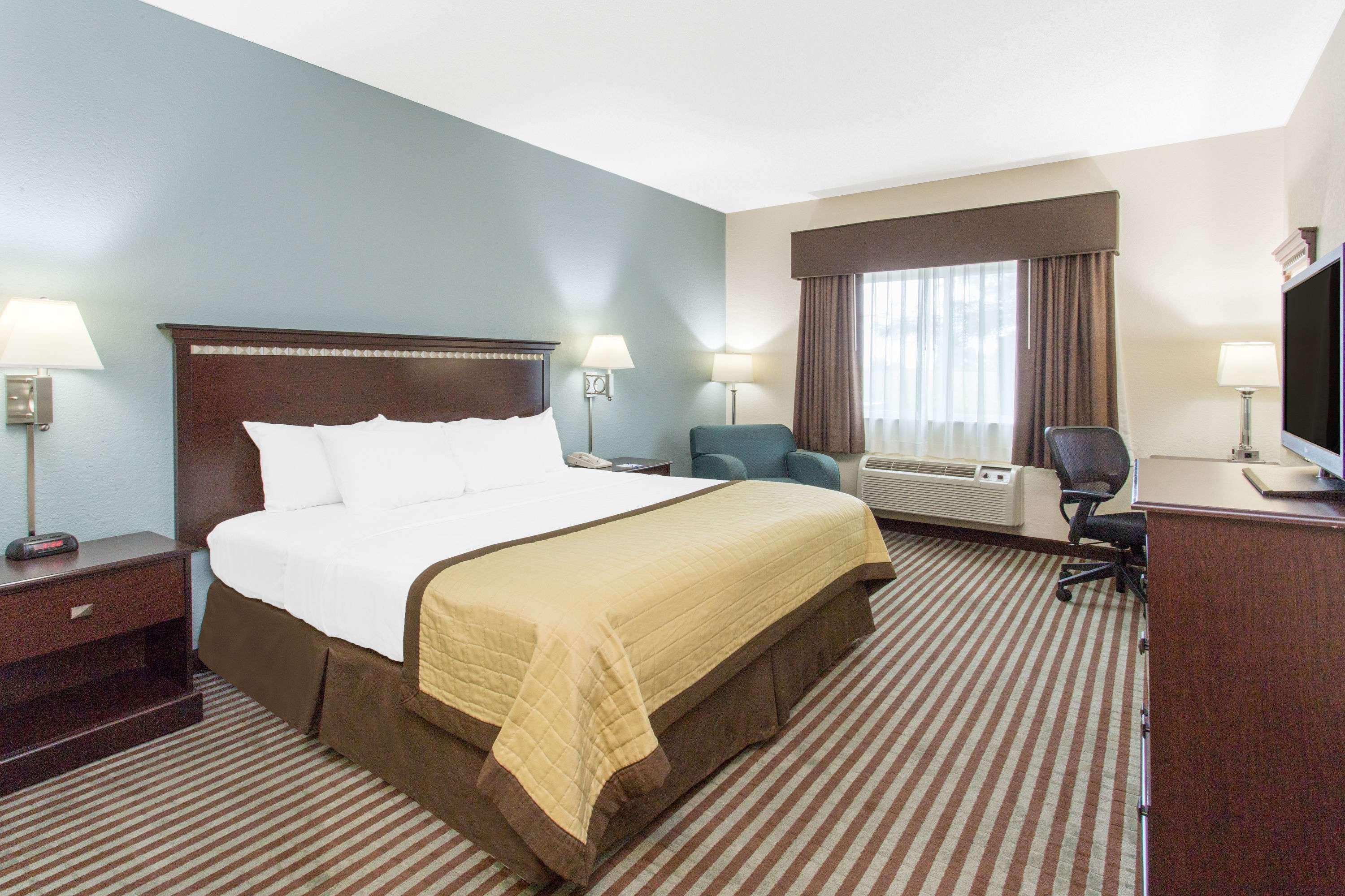 เบย์มอนต์ บาย วินด์แฮม แมตทูน Hotel Mattoon ภายนอก รูปภาพ